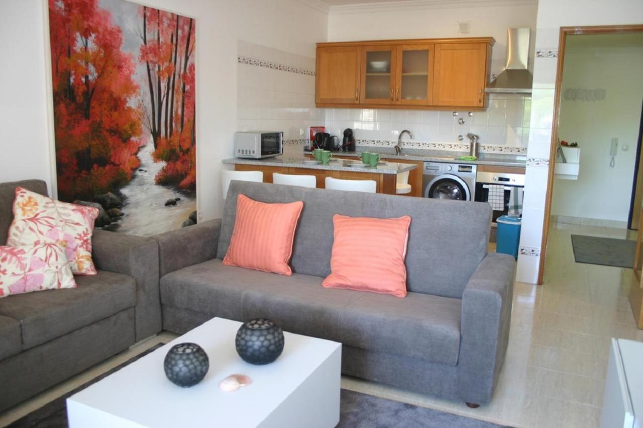 Apartamento Luminoso Urb. Quinta Das Palmeiras Porches  Εξωτερικό φωτογραφία